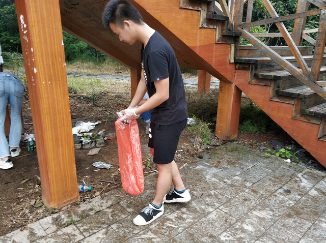 【感恩】虎头山公园环卫